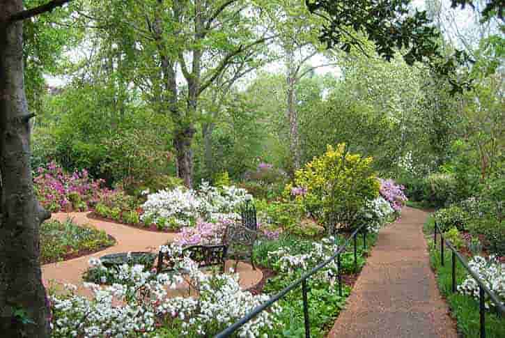 Mynelle Gardens Arboretum and Botanical Center